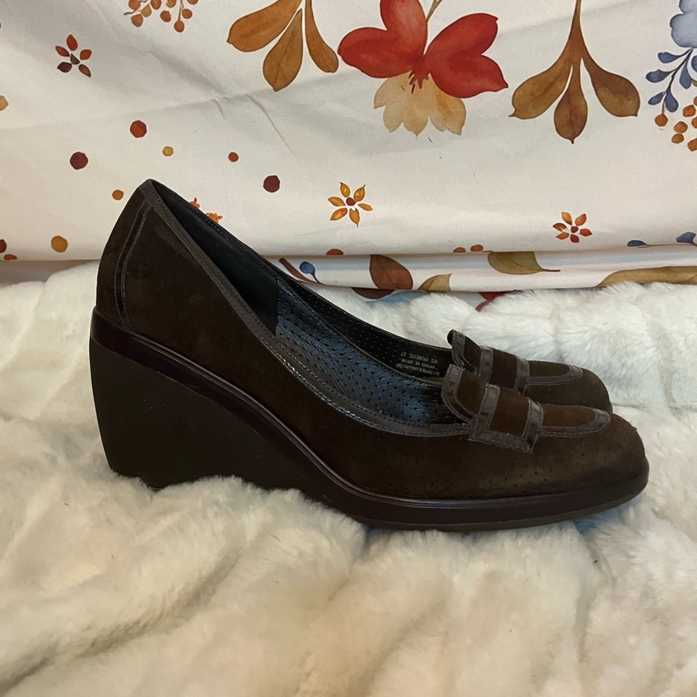 Cole Haan x Nike Air Brown 8B Suede Wedge Heels Dark Academia Workwear Office
